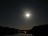 Księżyc nad Jeziorem Głębokie - zdjęcie